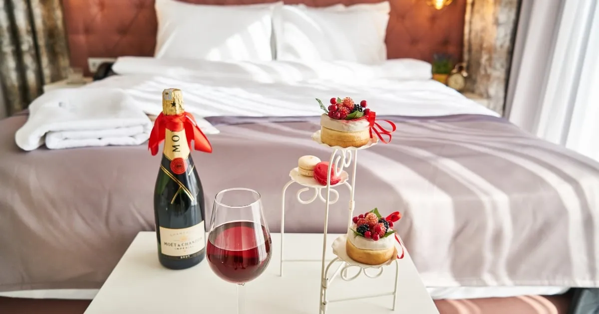 champagne bottles – bold and luxurious