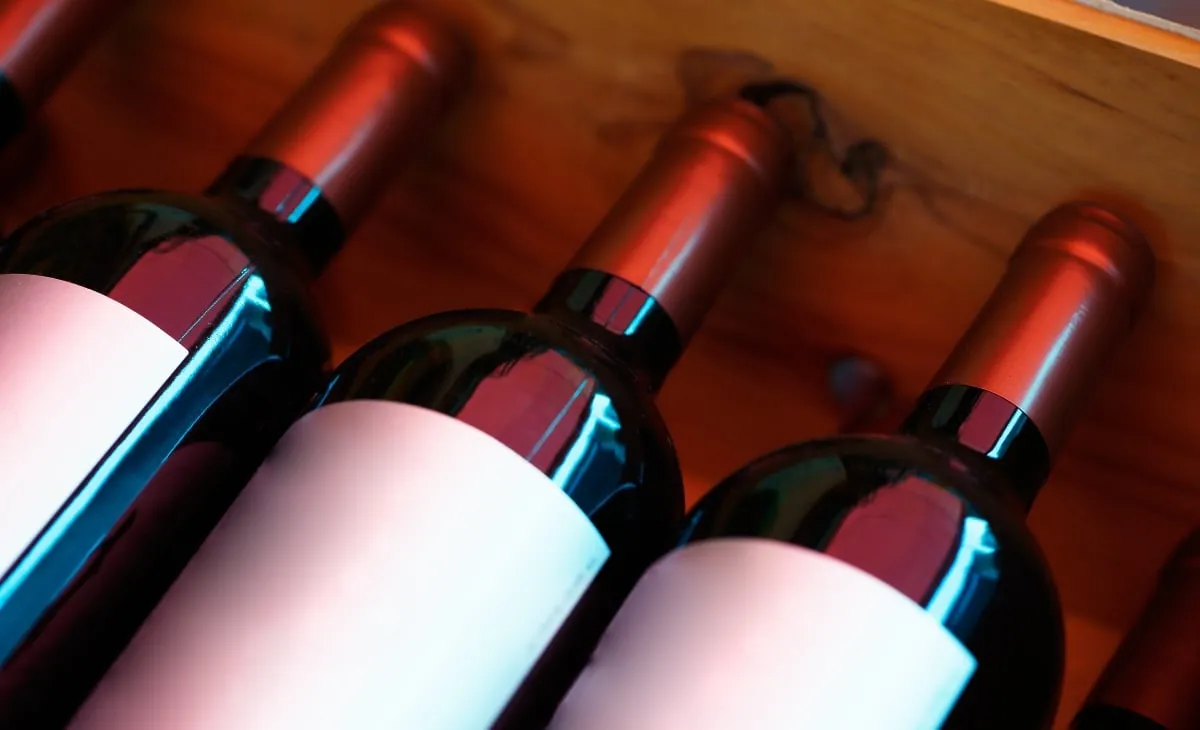 modern art deco wine labels